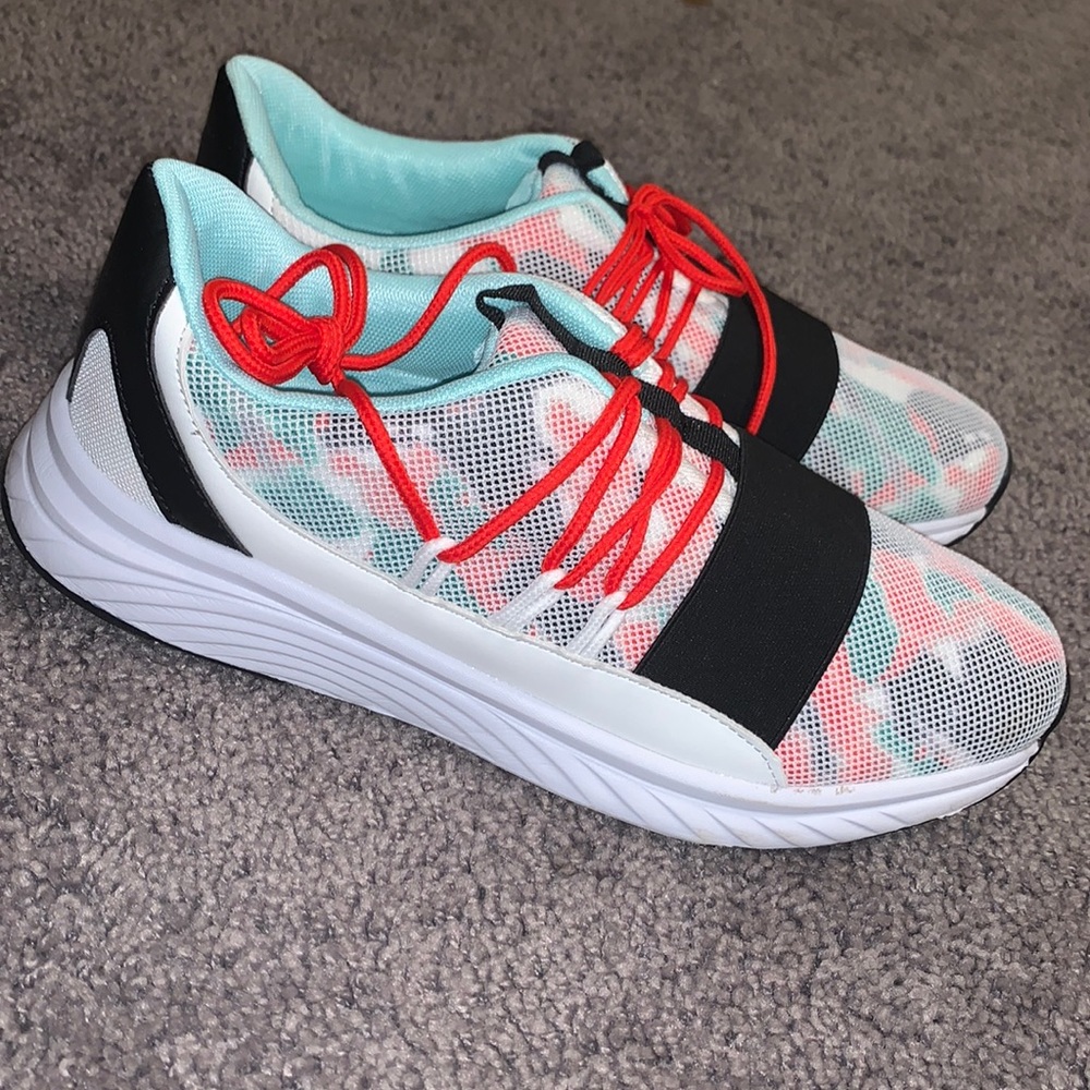 Multi-color sneaker